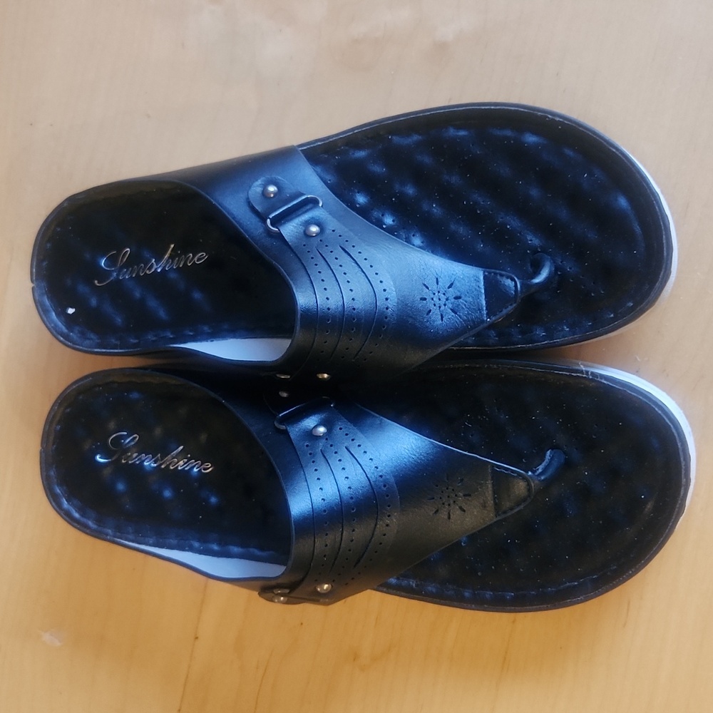 Ladies leather sandal